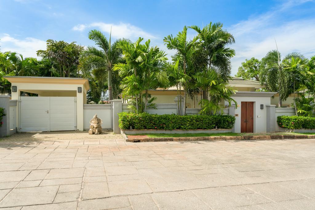 Luxury Pool Villa 3Br 6-8 Persons (Adults Only) Pattaya Exterior foto